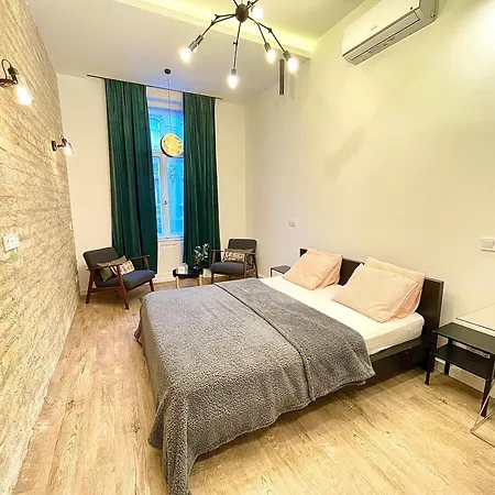 Romance Residency With Finn Sauna Budapest Exterior photo