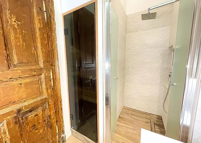 Romance Residency With Finn Sauna