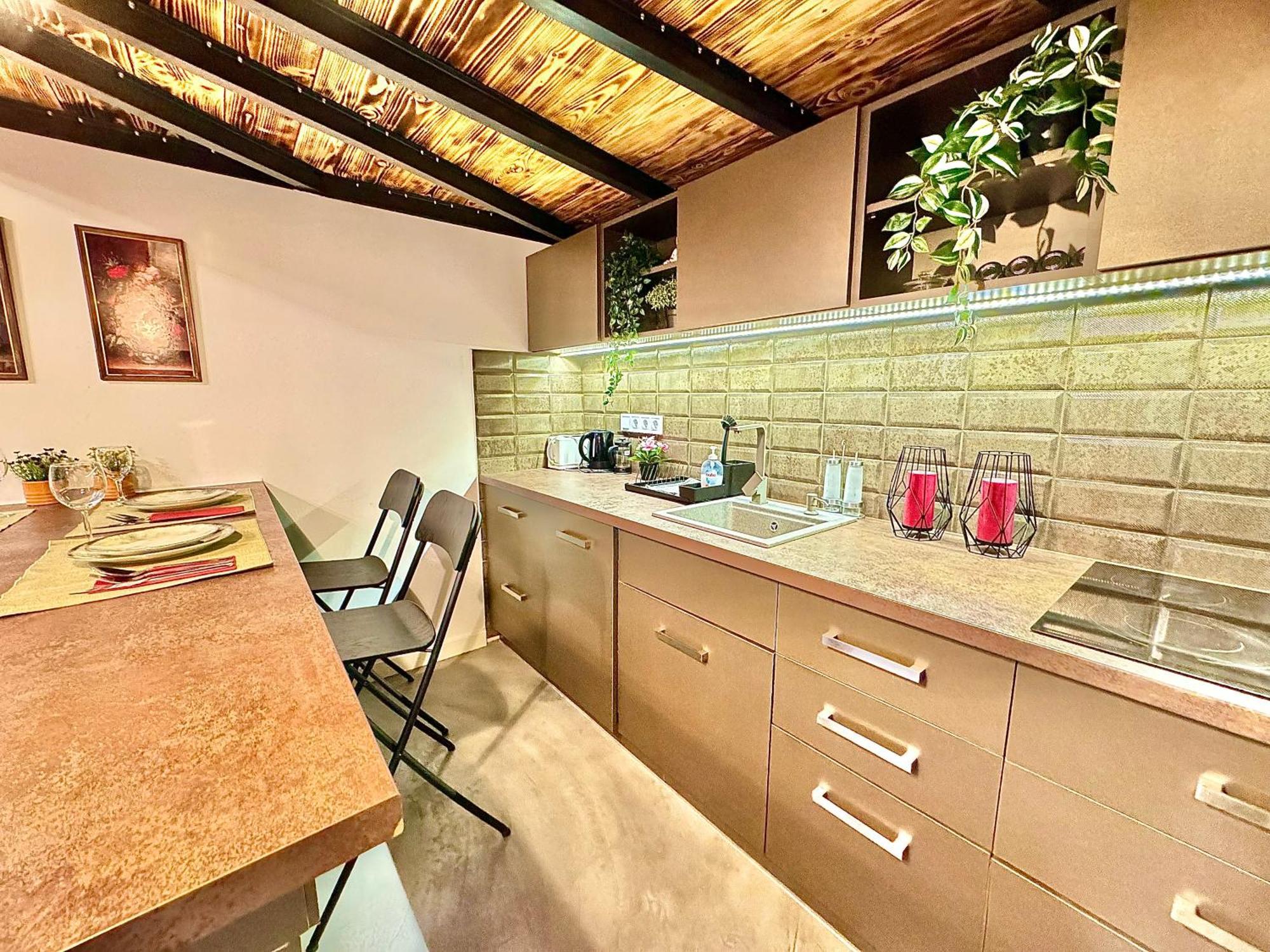 Romance Residency With Finn Sauna * Budapeszt